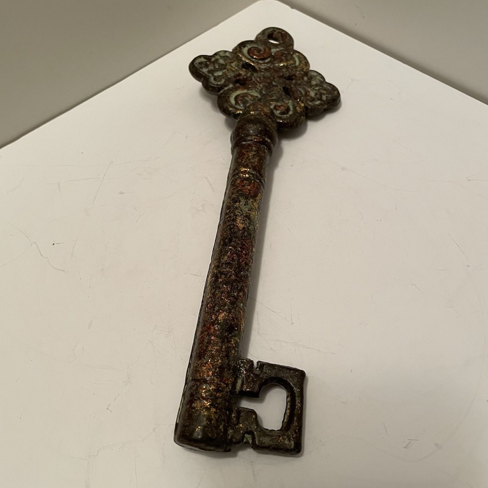 Large 9.5" Cast Iron Decorative Skeleton Key Ornate Scrollwork Wall Decor Gold